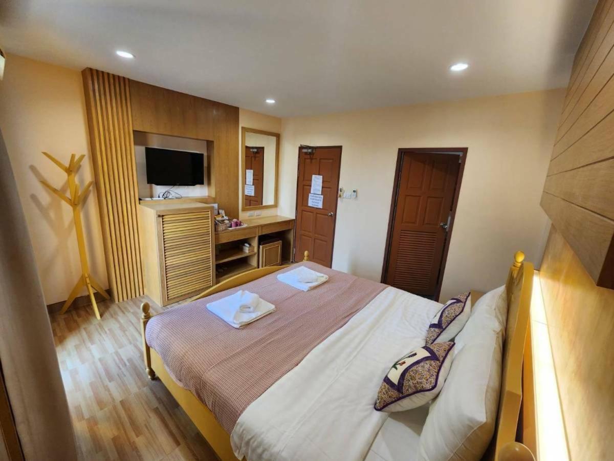 Alaita Hostel Patong 外观 照片