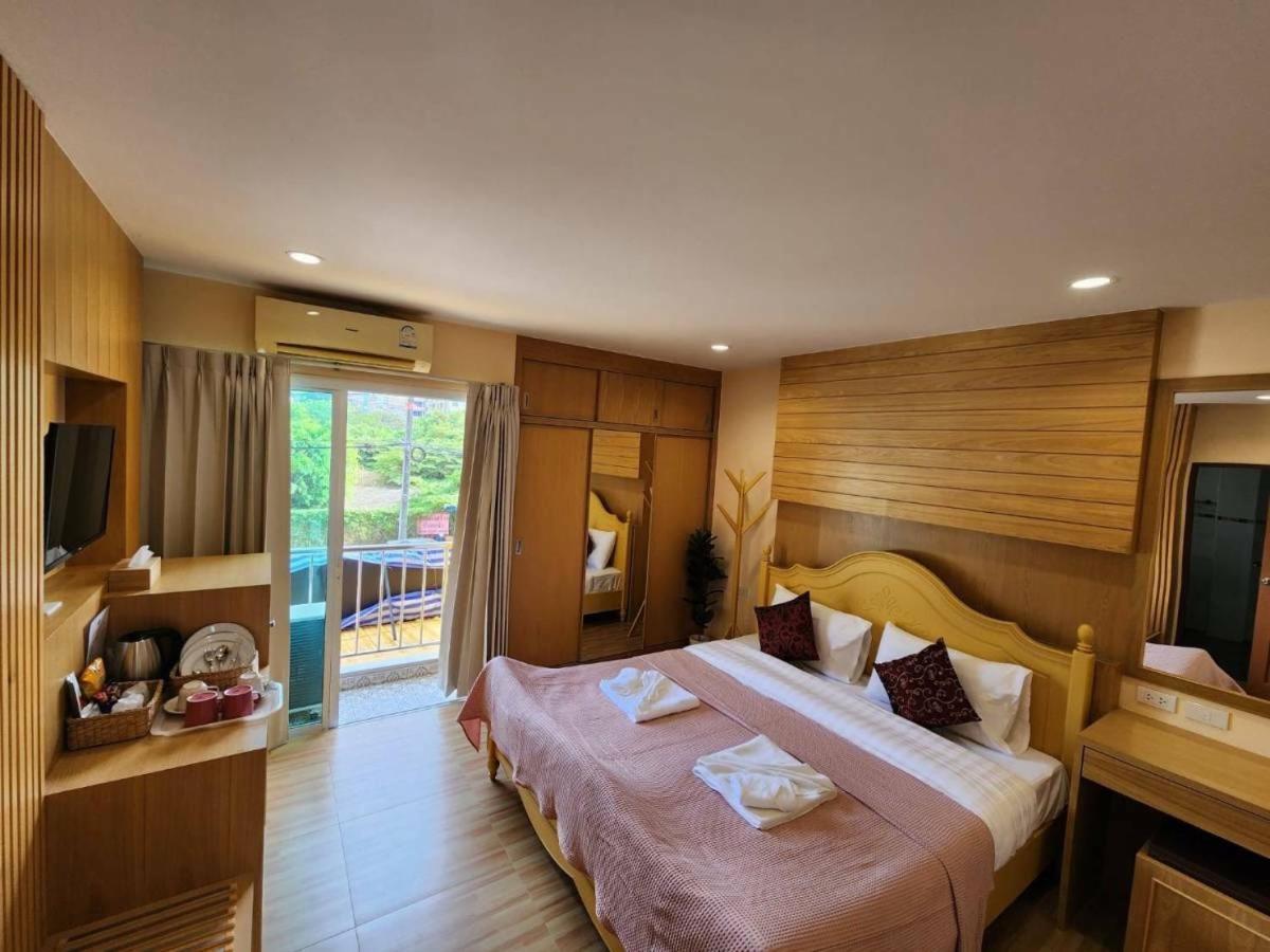Alaita Hostel Patong 外观 照片