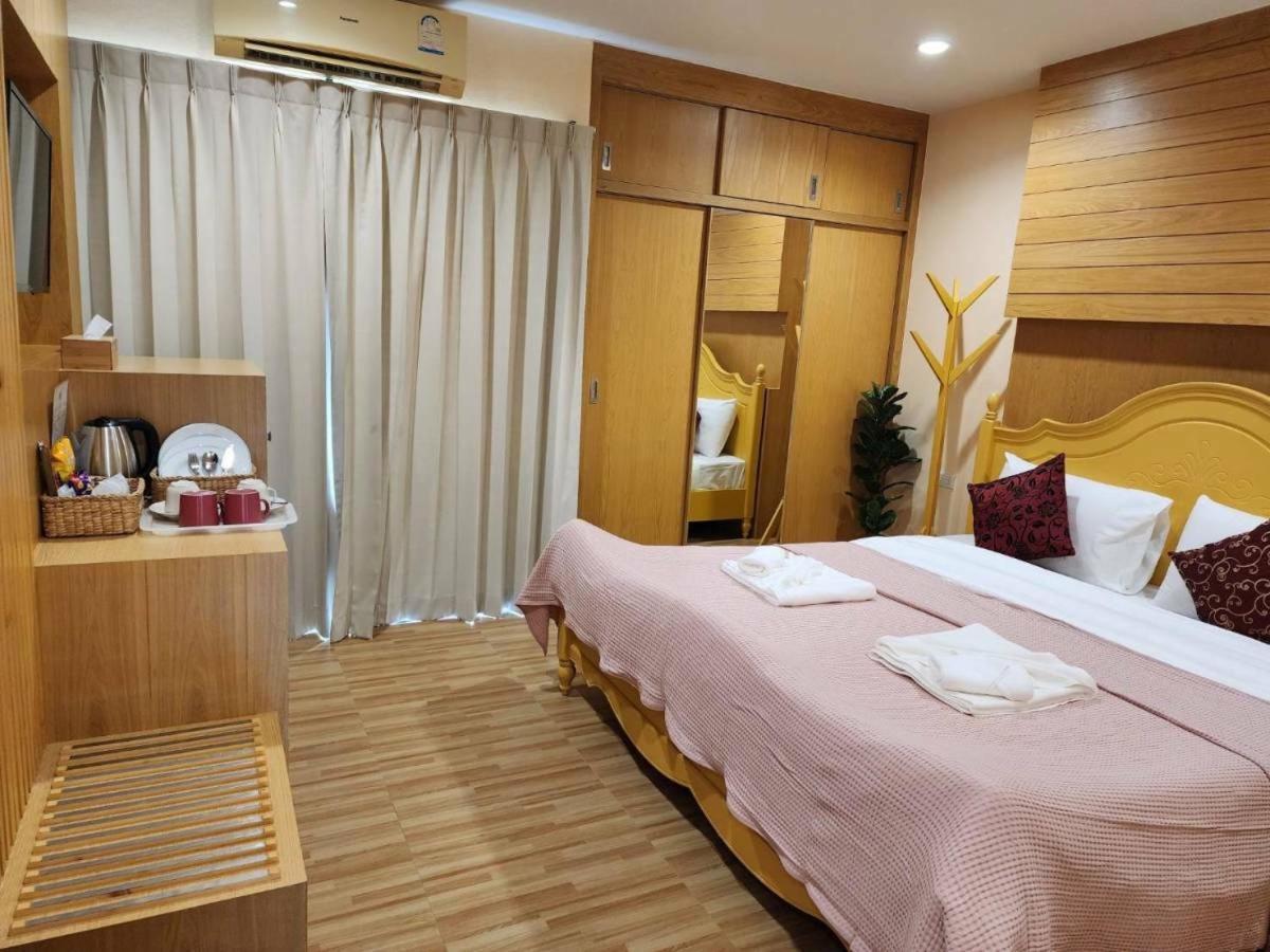 Alaita Hostel Patong 外观 照片