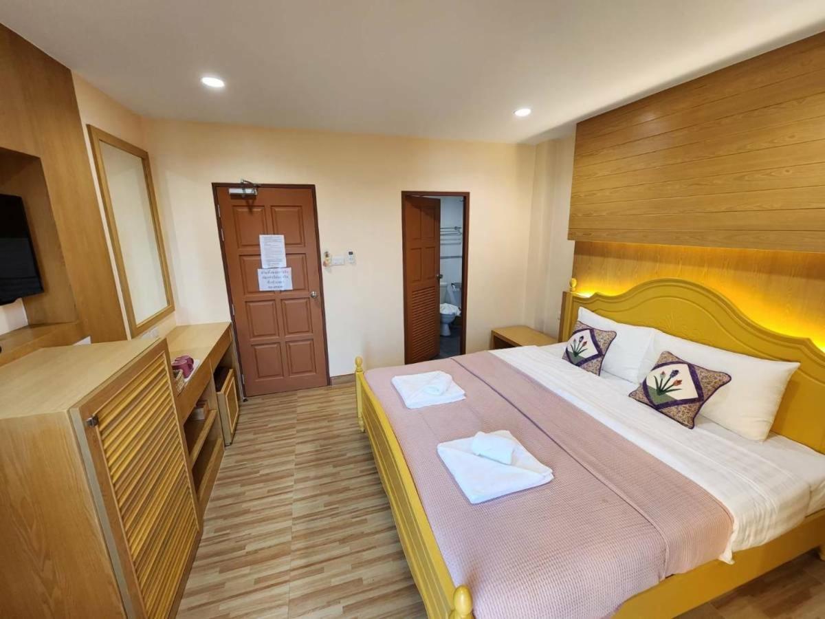 Alaita Hostel Patong 外观 照片